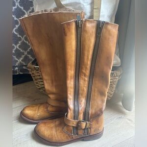 Like New - Bed Stu Boots - Size 7 - Amazing!